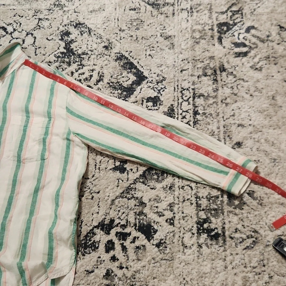 Old Navy Boyfriend Shirt and Matching Shorts sold as a set size MEDIUM - Picture 12 of 16